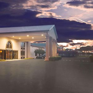 Super 8 By Wyndham Oxford